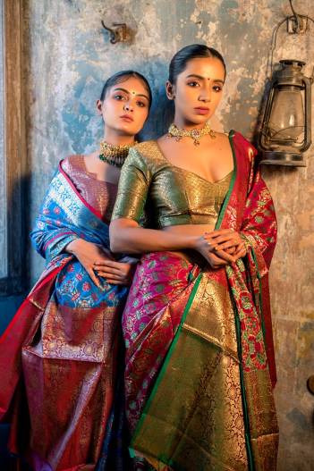 Aahana Patola By Rajpath Weaving Silk Traditional Wear Saree